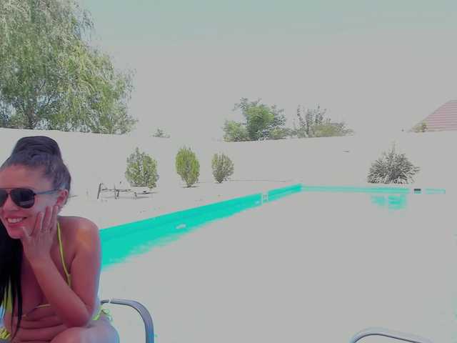 Sex chat gratuit in direct cu CarlaStaceeFun pe BongaCams