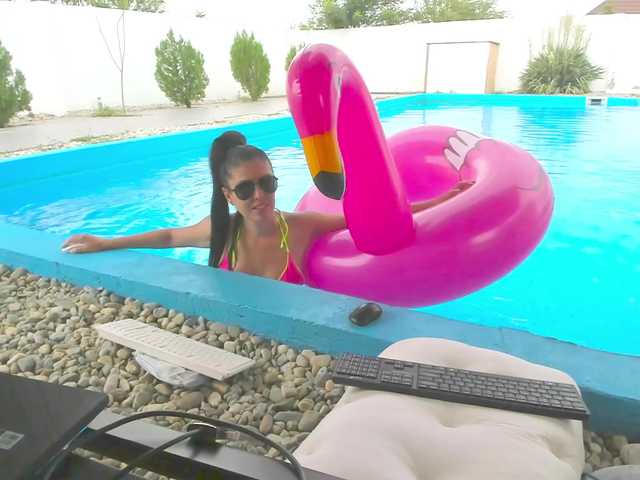 Sex chat gratuit in direct cu CarlaStaceeFun pe BongaCams