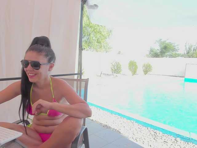 Sex chat gratuit in direct cu CarlaStaceeFun pe BongaCams
