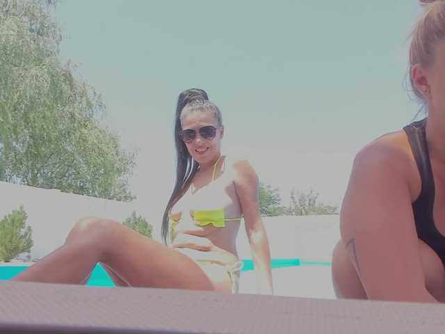 Sex chat gratuit in direct cu CarlaStaceeFun pe BongaCams