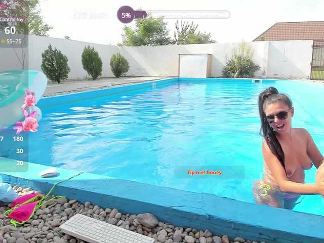 Sex chat gratuit in direct cu CarlaStaceeFun pe BongaCams