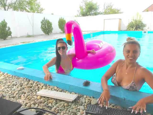 Sex chat gratuit in direct cu CarlaStaceeFun pe BongaCams
