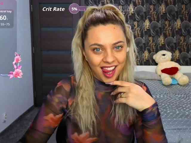 CarlaStaceeFun webcam