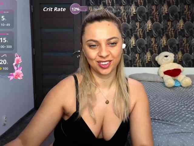 CarlaStaceeFun webcam