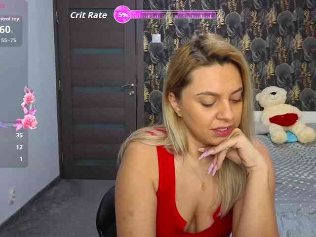 CarlaStaceeFun webcam