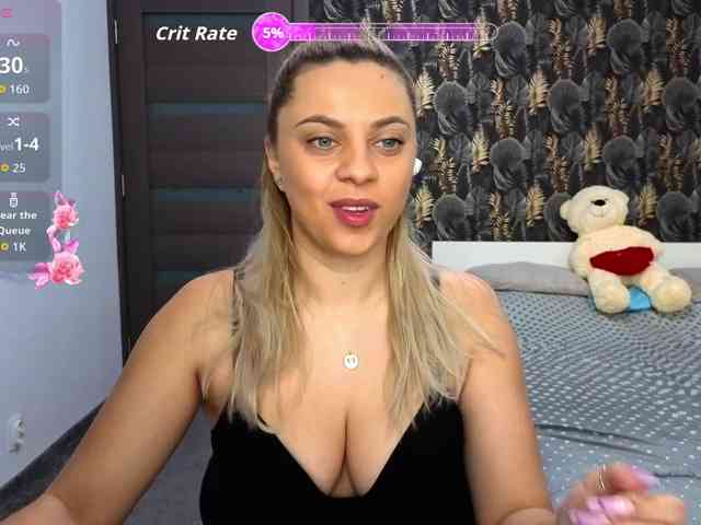 CarlaStaceeFun webcam