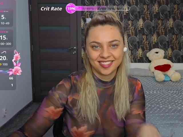 CarlaStaceeFun webcam