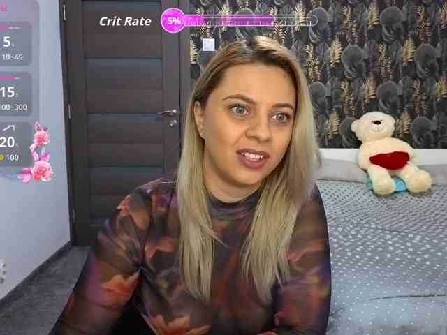 CarlaStaceeFun webcam