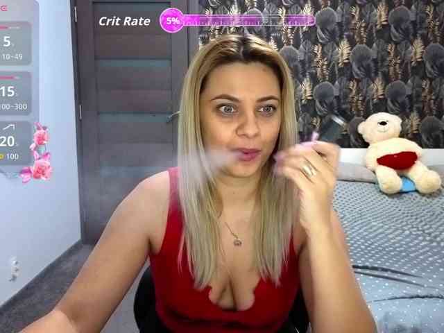 CarlaStaceeFun webcam