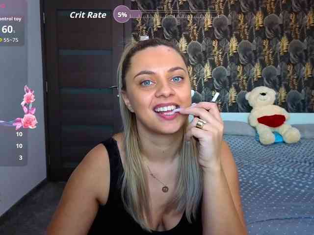 CarlaStaceeFun webcam