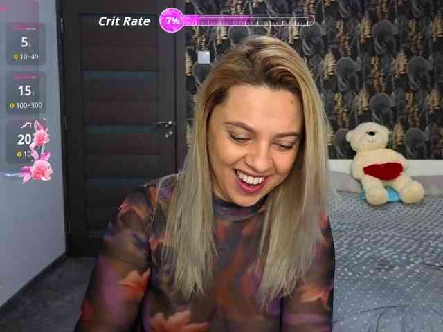 CarlaStaceeFun webcam