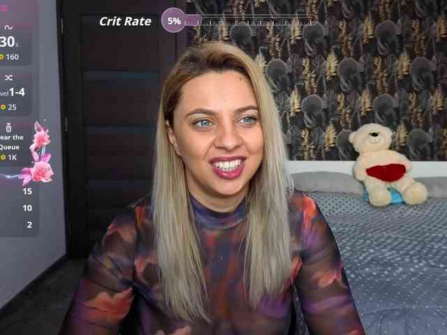 CarlaStaceeFun webcam