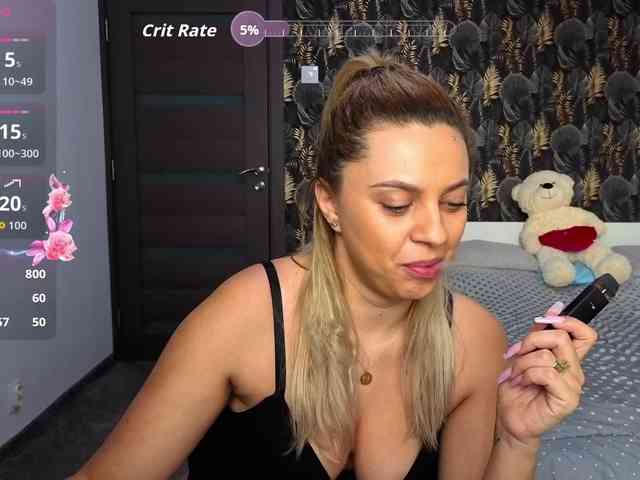 CarlaStaceeFun webcam