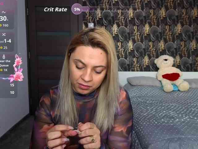 CarlaStaceeFun webcam