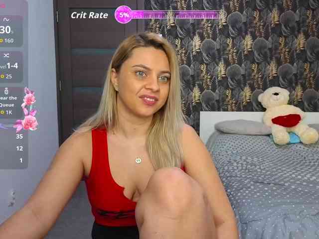 CarlaStaceeFun webcam