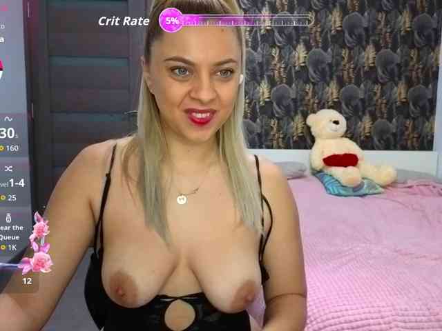 CarlaStaceeFun webcam