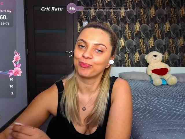 CarlaStaceeFun webcam