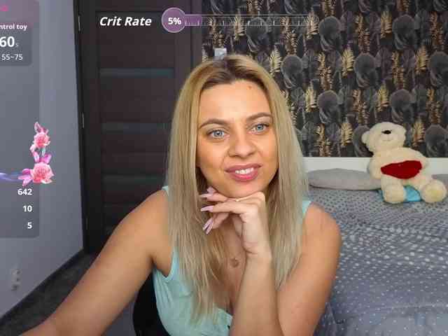 CarlaStaceeFun webcam