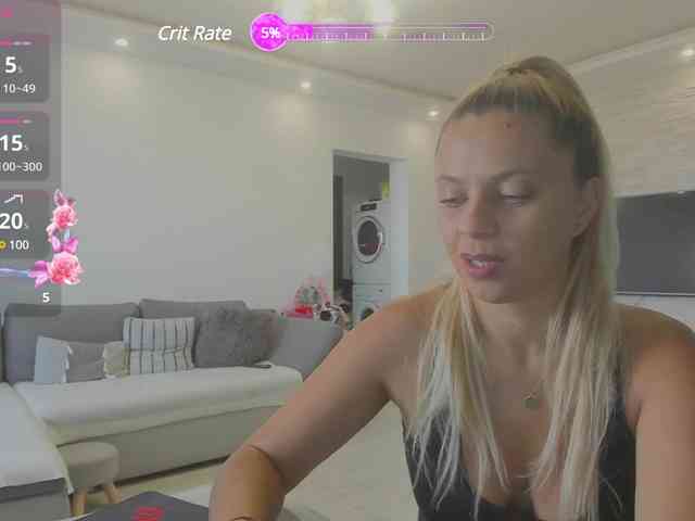 CarlaStaceeFun webcam