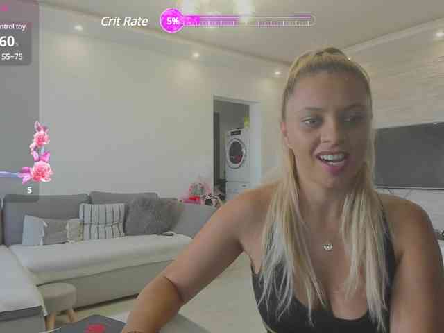 CarlaStaceeFun webcam