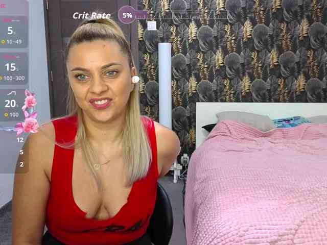 CarlaStaceeFun webcam