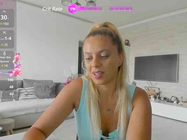CarlaStaceeFun webcam