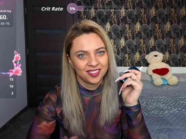 CarlaStaceeFun webcam