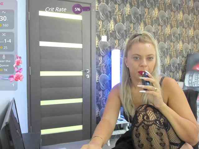 CarlaStaceeFun webcam