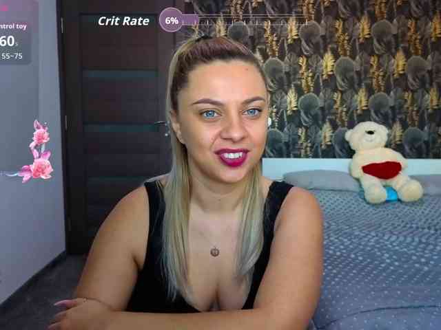 CarlaStaceeFun webcam