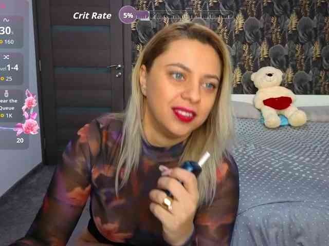 CarlaStaceeFun webcam