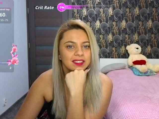 CarlaStaceeFun webcam