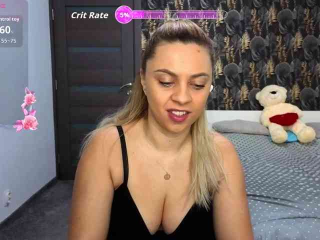 CarlaStaceeFun webcam