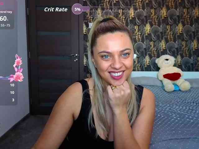 CarlaStaceeFun webcam