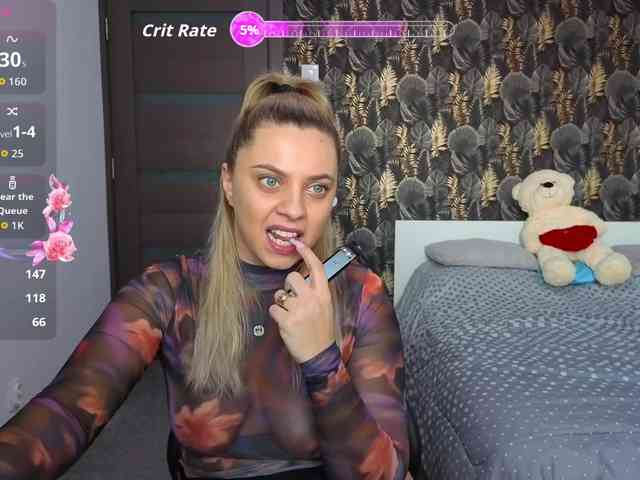 CarlaStaceeFun webcam