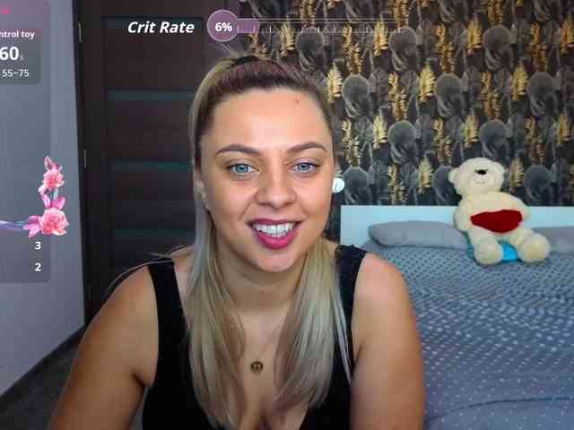 CarlaStaceeFun webcam