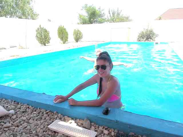 CarlaStaceeFun webcam