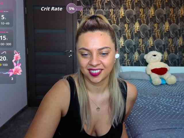 CarlaStaceeFun webcam