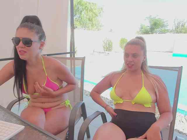 CarlaStaceeFun webcam