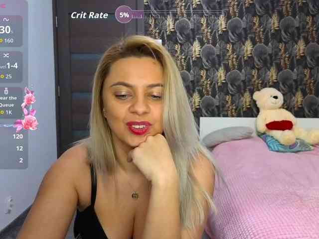 CarlaStaceeFun webcam