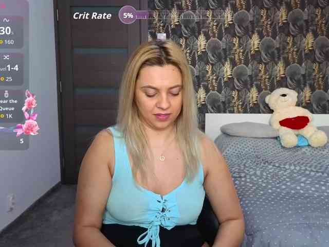 CarlaStaceeFun webcam