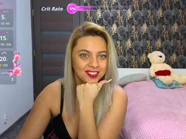 CarlaStaceeFun webcam