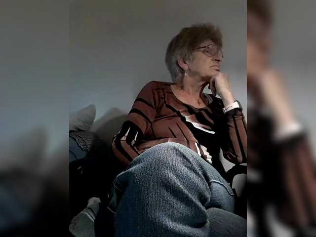 Reife-dame's BongaCams show and profile