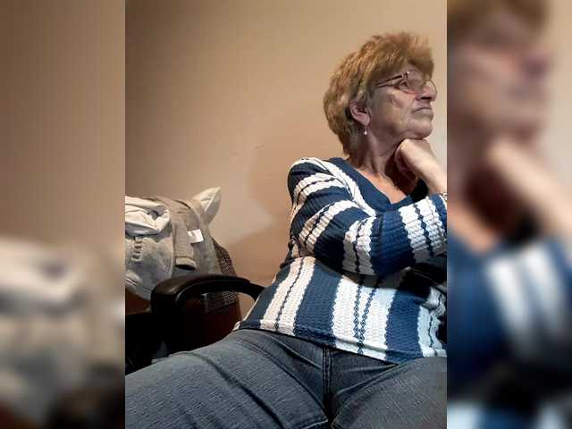 go to chat with Reife-dame