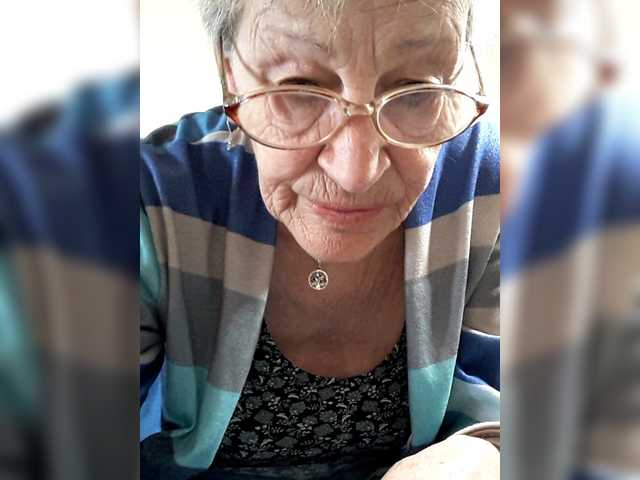 Preview of reife-dame