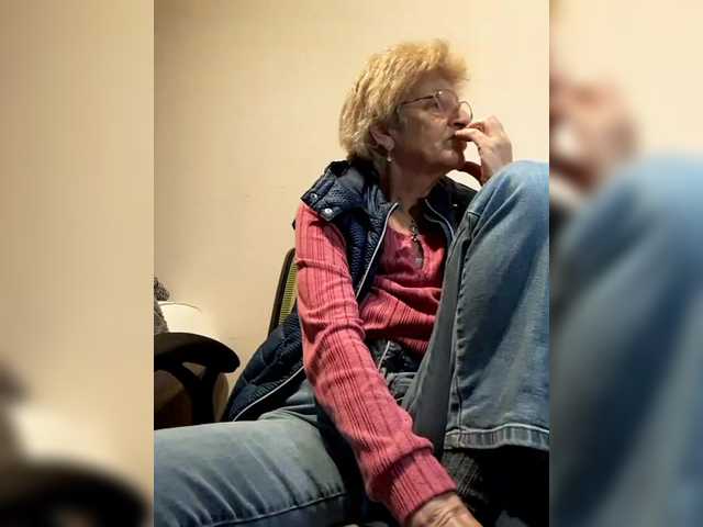 Reife-dame's BongaCams show and profile