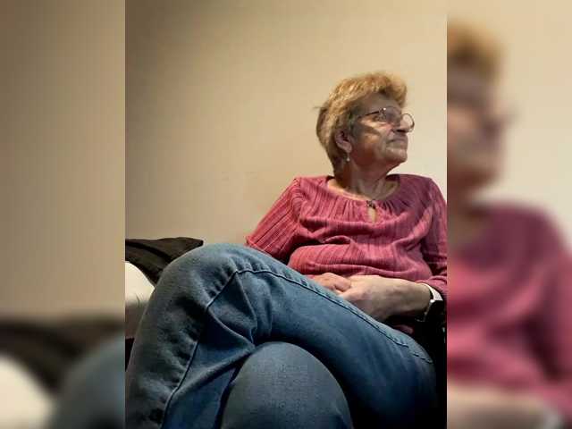 Reife-dame's BongaCams show and profile