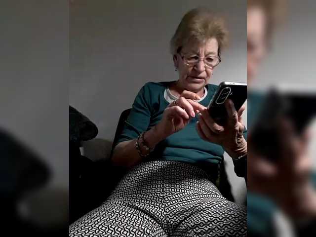 Reife-dame's BongaCams show and profile