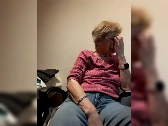 Reife-dame's BongaCams show and profile