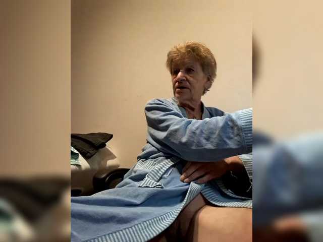 Reife-dame's BongaCams show and profile