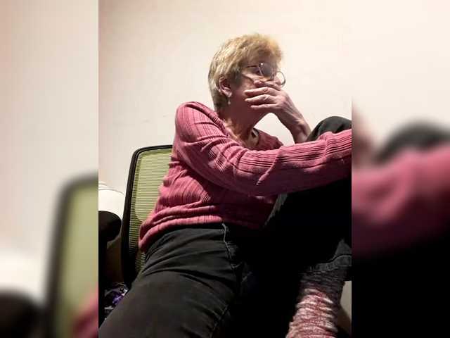 Reife-dame's BongaCams show and profile